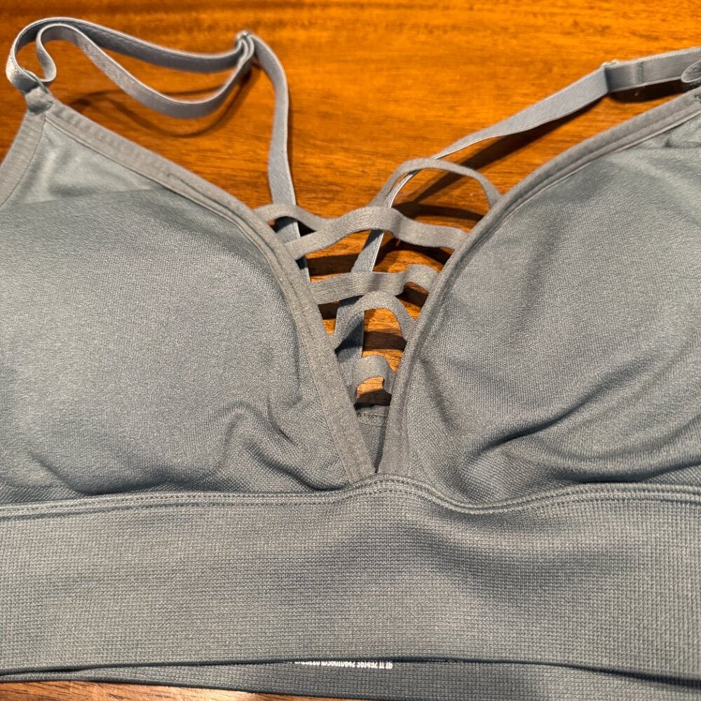 Victoria's Secret Sport Bra Size L | Olive Green Strappy Cage Front | Athleisure - Picture 3 of 3